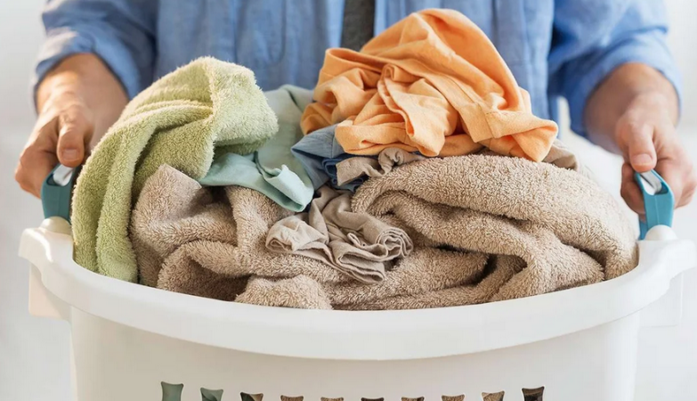 Як швидко висушити одяг після прання